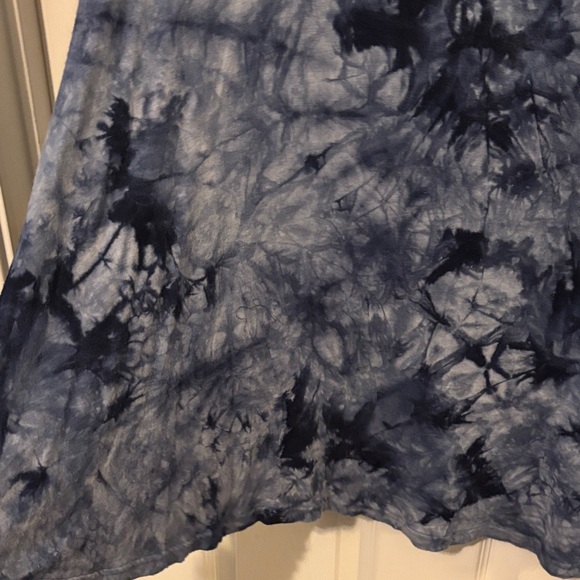 Blue Tie-Dye Short Sleeve Women's Top - Picture 4 of 7